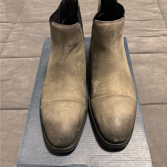 Men's Gray Chelsea Boots - Picture 5 of 5